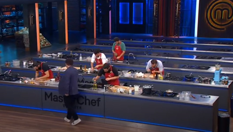 MasterChef ödülü kim kazandı, 50 bin TL para ödülünü kim aldı Eğlenceli anlar: Danilo Şef iki kaşık birden attı İşte 19 Kasım MasterChefte birinci olan isim