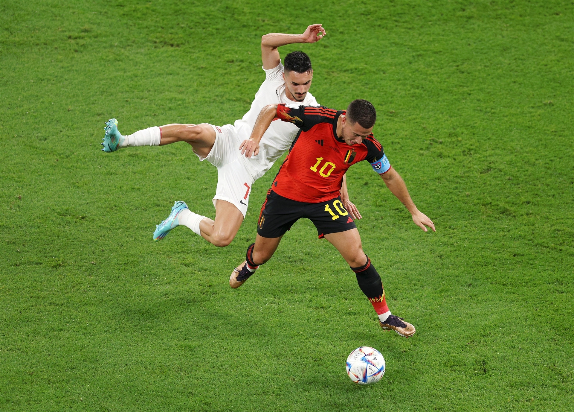 DOHA, QATAR - NOVEMBER 23: Eden Hazard of Belgium controls the ball against Stephen Eustaquio of Canada during the FIFA World Cup Qatar 2022 Group F match between Belgium and Canada at Ahmad Bin Ali Stadium on November 23, 2022 in Doha, Qatar. (Photo by Richard Heathcote/Getty Images)
