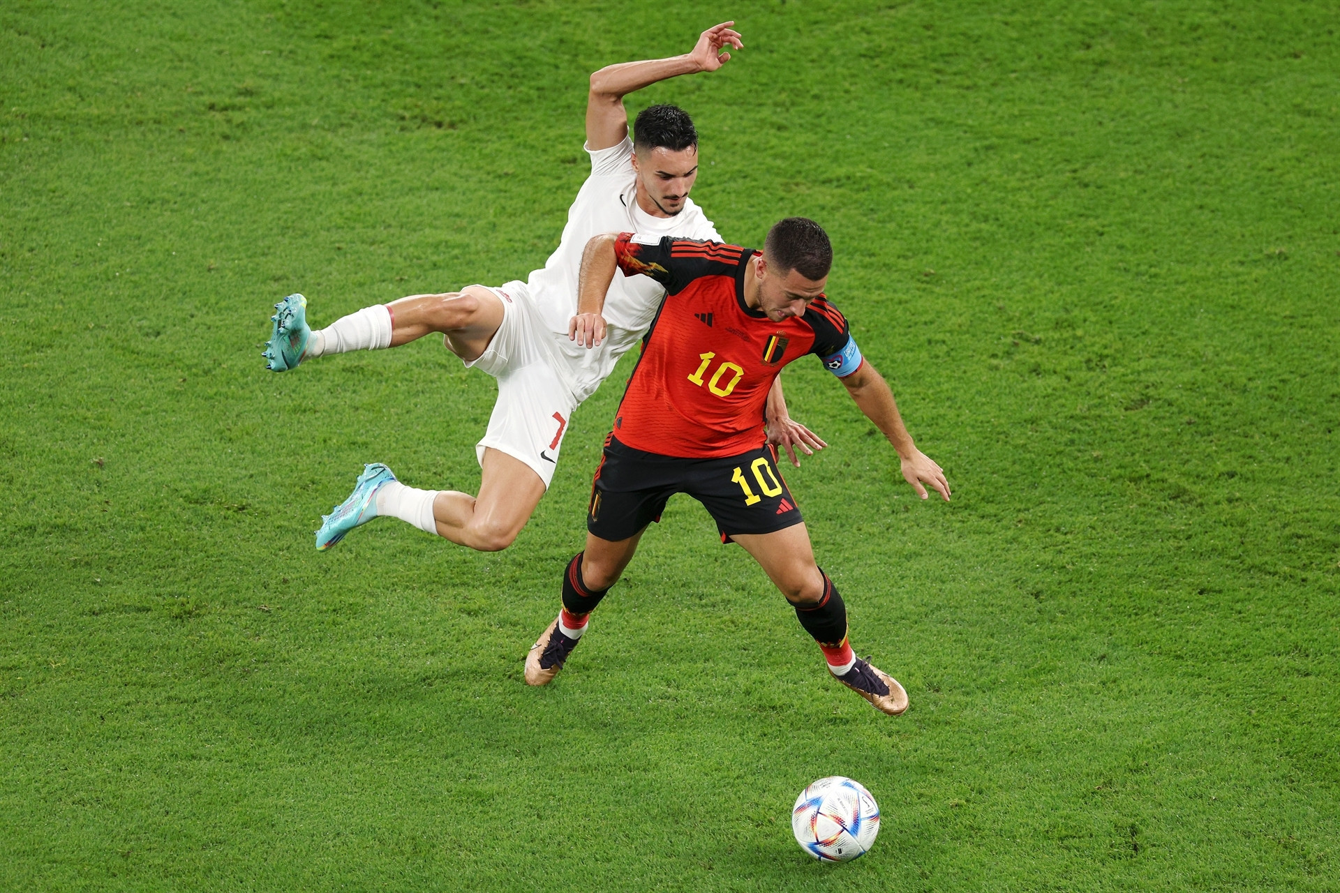 DOHA, QATAR - NOVEMBER 23: Eden Hazard of Belgium controls the ball against Stephen Eustaquio of Canada during the FIFA World Cup Qatar 2022 Group F match between Belgium and Canada at Ahmad Bin Ali Stadium on November 23, 2022 in Doha, Qatar. (Photo by Richard Heathcote/Getty Images)