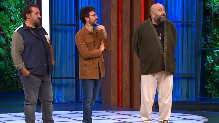 MASTERCHEF YENİ TAKIMLAR KURULDU: 5 ARALIK (dün gece) MasterChefte kim kazandı, mavi takım kaptanı kim oldu Takım seçimleri şaşırttı MASTERCHEF YENİ TAKIMLAR KURULDU: 5 ARALIK (dün gece) MasterChefte kim kazandı, mavi takım kaptanı kim oldu Takım seçimleri şaşırttı