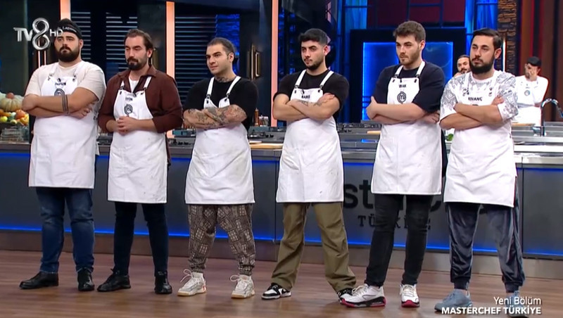 MASTERCHEF ÖDÜL OYUNUNDA DÜELLO EŞLEŞMESİ MASTERCHEF ÖDÜL OYUNUNDA DÜELLO EŞLEŞMESİ
