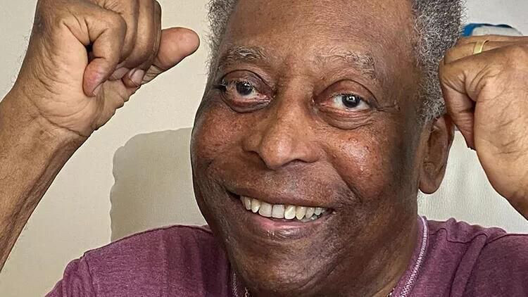 PELE ÖLDÜ MÜ, KİMDİR, KAÇ YAŞINDA VEFAT ETTİ Hayatını kaybeden efsane futbolcu Pelenin kariyeri, hayatı ve biyografisi hakkında bilgiler