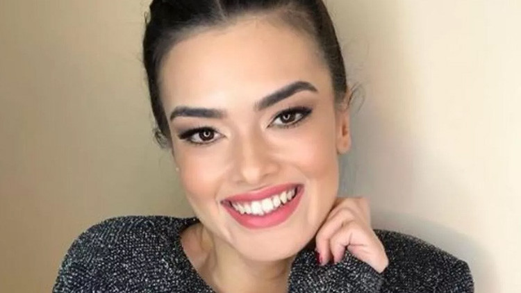 SAADET ÖZSIRKINTI KİMDİR