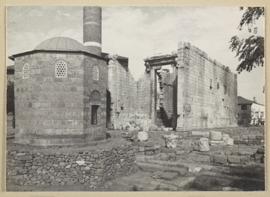 Hacı Bayram Camii ve Augustus Tapınağı 1946