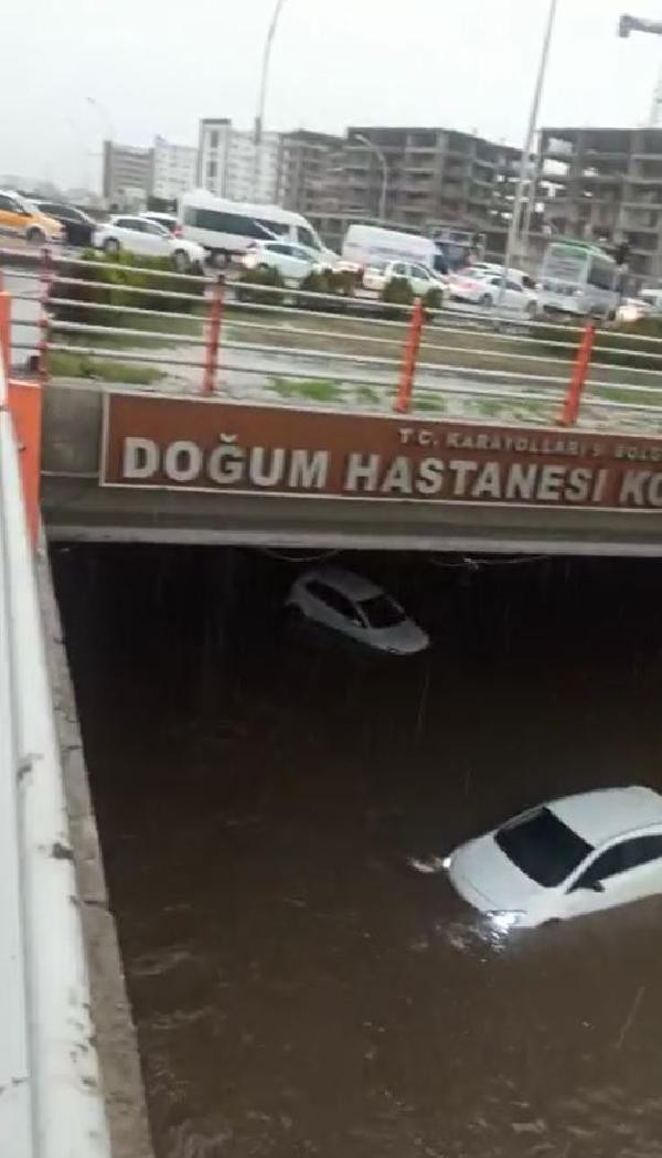 DİYARBAKIRDA HAYAT DURMA NOKTASINA GELDİ