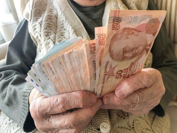 EMEKLİ BAYRAM İKRAMİYESİNE BAŞVURU YAPILACAK MI EMEKLİ BAYRAM İKRAMİYESİNE BAŞVURU YAPILACAK MI