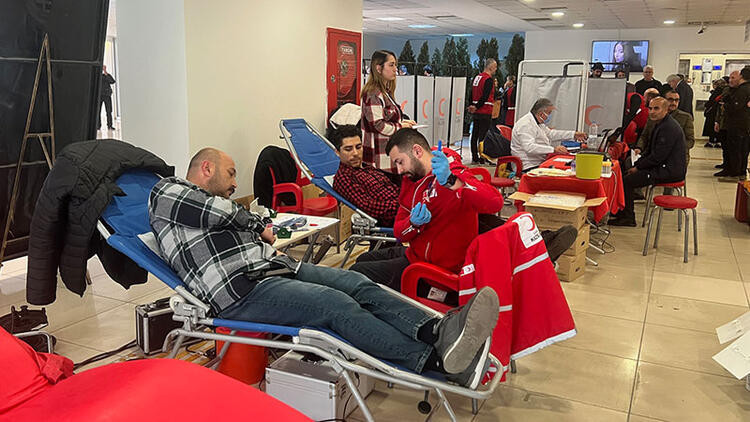 Kan bağışı şartları nelerdir, kimler kan bağışı yapabilir Kan bağışı nereye yapılır Kızılaydan vatandaşlara önemli çağrı