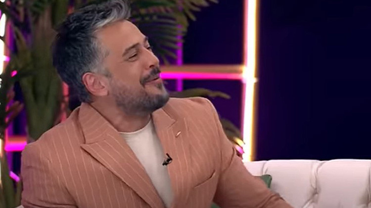 Şarkılar Bizi Söyler konukları kimler, bu hafta hangi ünlüler var 5 Mayıs Cumartesi Şarkılar Bizi Söyler konukları belli oldu Karışık Kaset konsepti