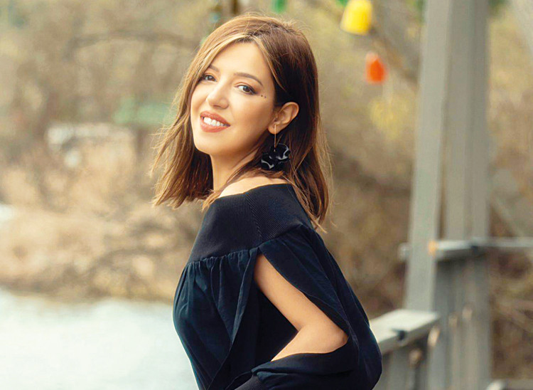 Bu şarkı güçlü kadınlara