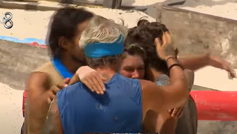 17 Mayıs Survivor son bölümde hangi takım kazandı Dün akşam Survivor ödül oyununu kim kazandı Yiyecek için kıran kırana mücadele İşte Survivorda gecenin birincisi...