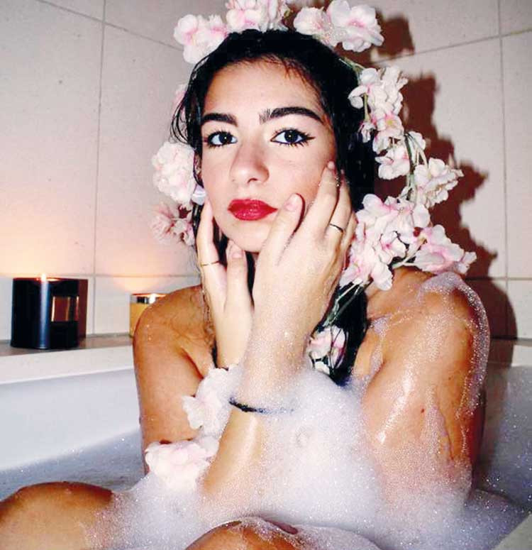 1 milyon barajını aştı