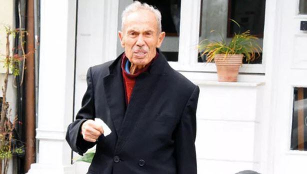 İlham Gencer kimdir kaç yaşında neden vefat etti Türk müziğinin efsane ismi İlham Gencerin hayatı ve biyografisi hakkında bilgiler