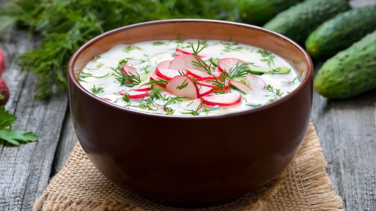 Kırmızı ve mor meyveleri tercih edin Sağlıklı beslenme için yazın nelere dikkat etmeliyiz Uzmanından besin önerileri ve kalorileri