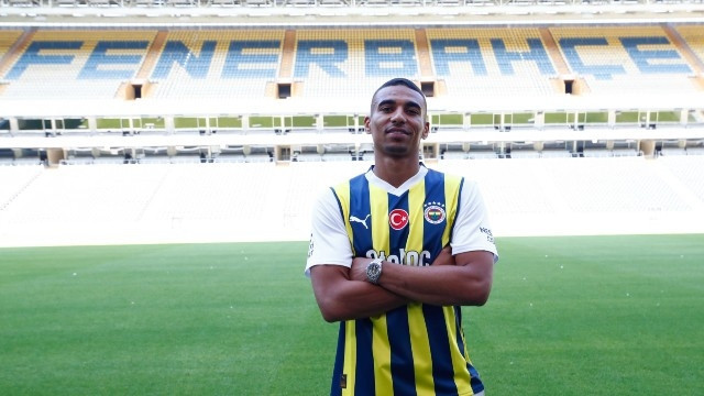 FENERBAHÇE’DEN SAVUNMAYA GANALI TAKVİYE FENERBAHÇE’DEN SAVUNMAYA GANALI TAKVİYE