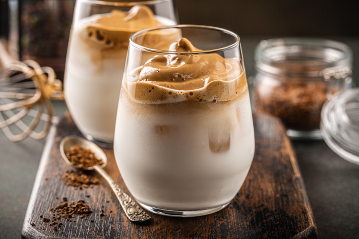 Dalgona kahve tarifi