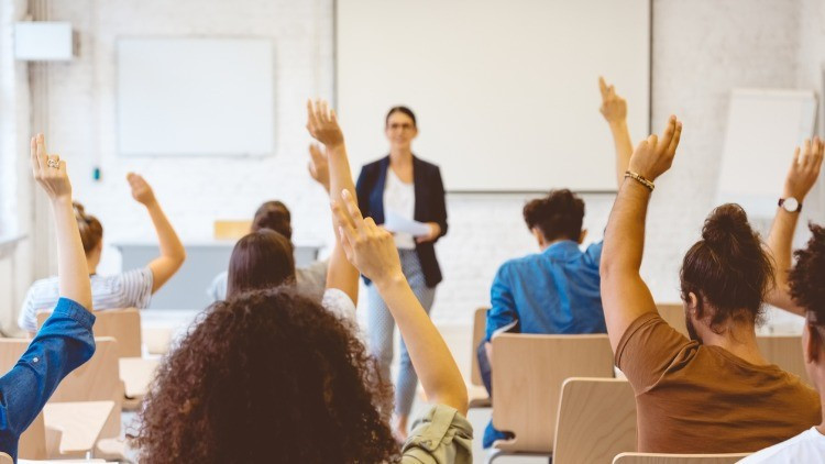 ÜNİVERSİTE KAYITLARI NE ZAMAN