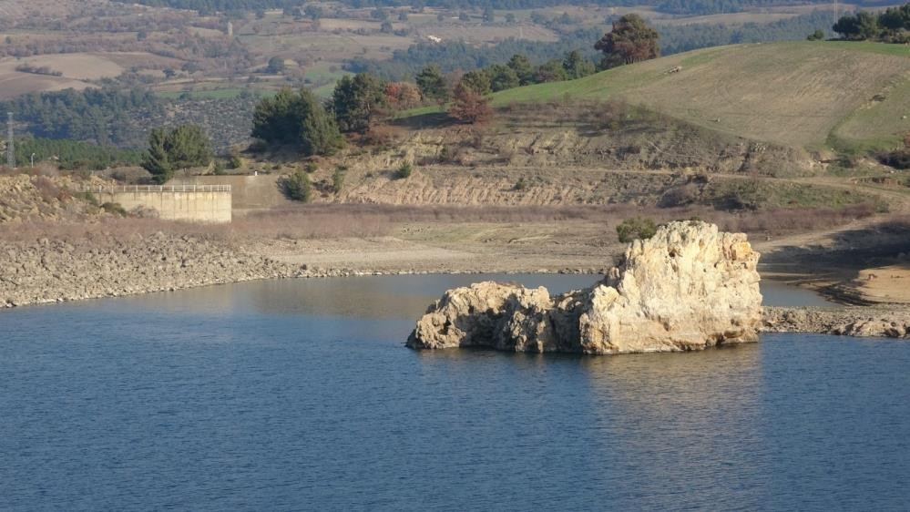 Çanakkalede su kullanımına kısıtlama... Süre uzatıldı halı ve kilim yıkamalarının yasaklanması, şehir şebeke suyu ile hortumla araba yıkanmasının yasaklanması, oto kuaför-yıkama ...