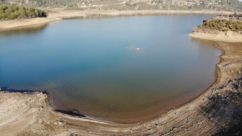 Çanakkalede su kullanımına kısıtlama... Süre uzatıldı halı ve kilim yıkamalarının yasaklanması, şehir şebeke suyu ile hortumla araba yıkanmasının yasaklanması, oto kuaför-yıkama ...