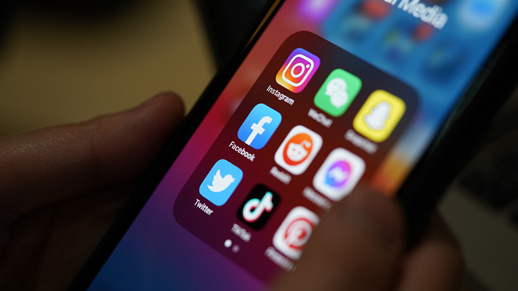 ÖĞRENCİLERE VERGİSİZ TELEFON SON DURUM