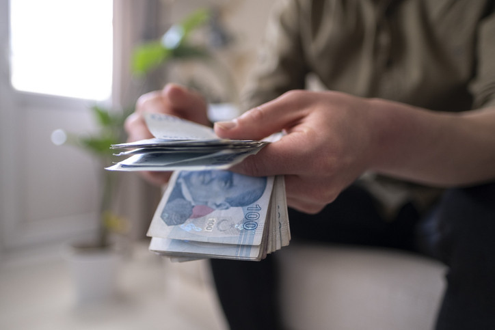 ZAMLI EVDE BAKIM PARASI NE KADAR OLDU