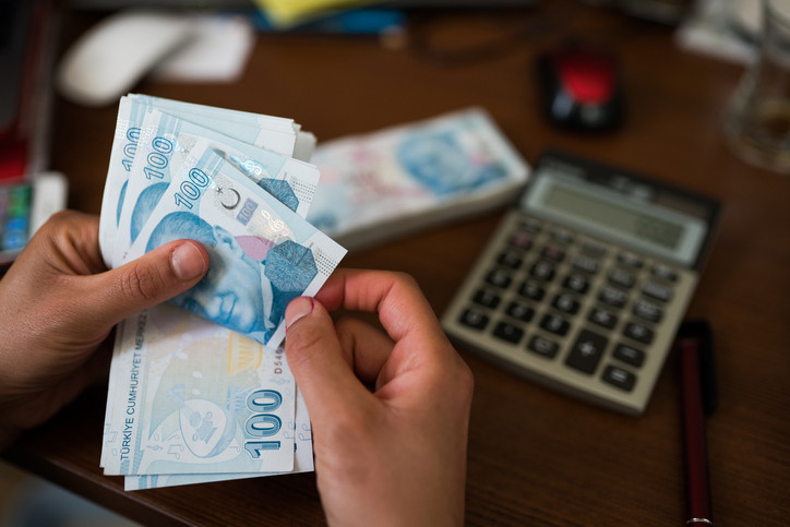 Kredi kartları ve kredilere nasıl önlemler geliyor Kredi kartı limitleri düşürülecek mi OVP’de gündeme gelen yeni sistem ve detaylar