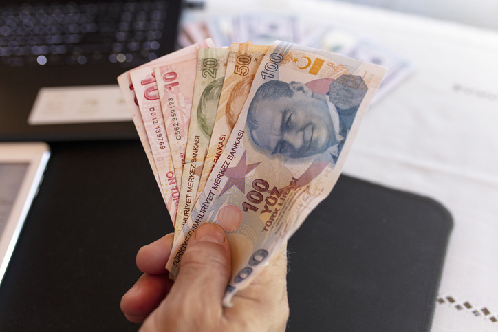 EMEKLİ MAAŞI İÇİN ÇALIŞMALAR SÜRÜYOR EMEKLİ MAAŞI İÇİN ÇALIŞMALAR SÜRÜYOR