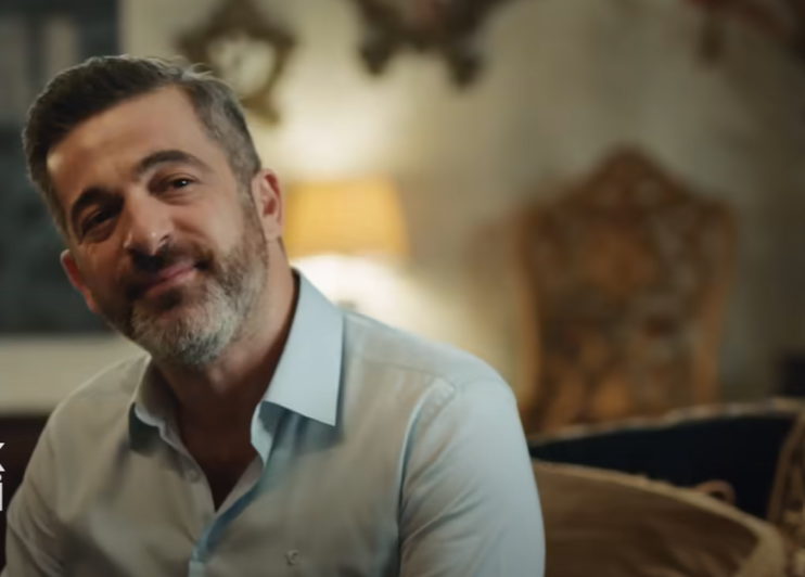 KAYRA ŞENOCAK KİMDİR