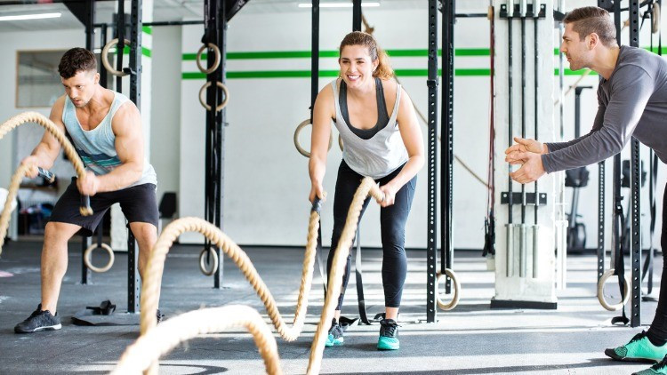 9- HALAT ÇEKME EGZERSİZİ