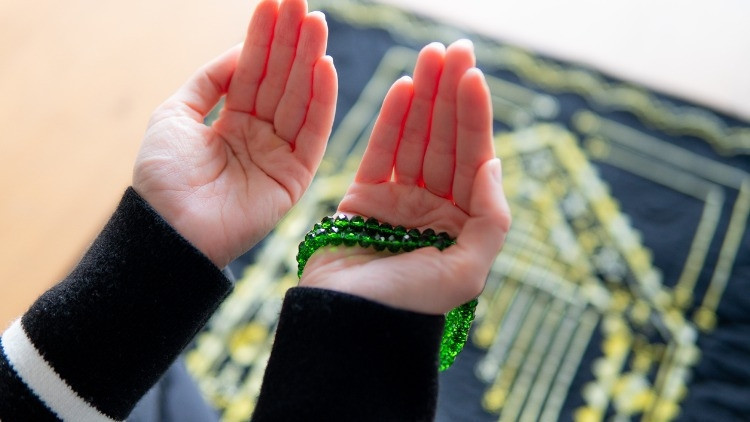 MEVLİD KANDİLİ ZİKİRLERİ VE TESBİHLERİ MEVLİD KANDİLİ ZİKİRLERİ VE TESBİHLERİ