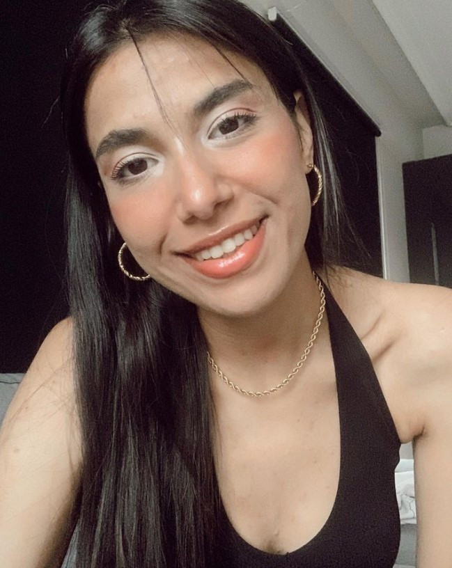 MASTERCHEF CEMRE UYANIK KİMDİR MASTERCHEF CEMRE UYANIK KİMDİR