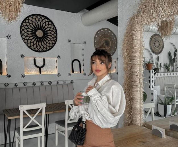 KISMETSE OLUR BUSE ÜNLÜ KİMDİR
