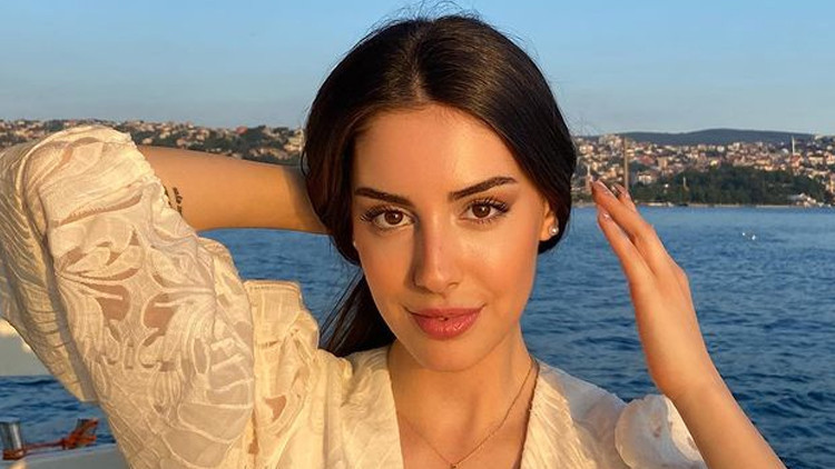 44 yaşında demişlerdi Genç oyuncu Selin Türkmen yaş polemiğine son noktayı koydu 44 yaş iddiasında gerçek ortaya çıktı 44 yaşında demişlerdi Genç oyuncu Selin Türkmen yaş polemiğine son noktayı koydu 44 yaş iddiasında gerçek ortaya çıktı