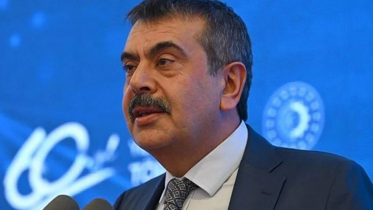 BAKAN TEKİNDEN ARA TATİL AÇIKLAMASI