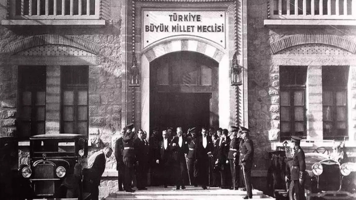 13 Ekim Ankara'nın Başkent oluşu kaçıncı yıldönümü? Ankara ne zaman, nasıl  başkent oldu? Ankara'nın başkent oluşunun tarihi ve önemi - Hürriyet En Son  Haberler