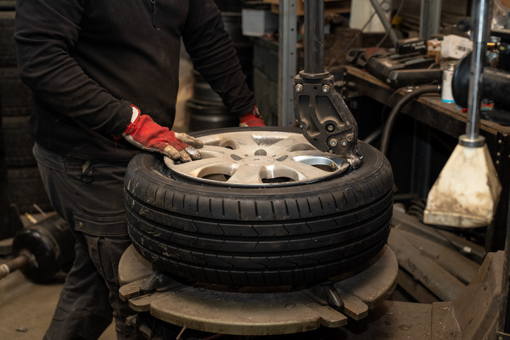 HANGİ ARAÇLAR İÇİN KIŞ LASTİĞİ ZORUNLULUĞU VAR