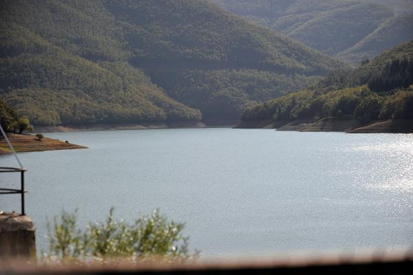 Su seviyesinn yükselmesi aldatmasın...  Su bol diye kesinlikle gaflete kapılmayalım. Suyu tasarruflu kullanmaya devam edelim