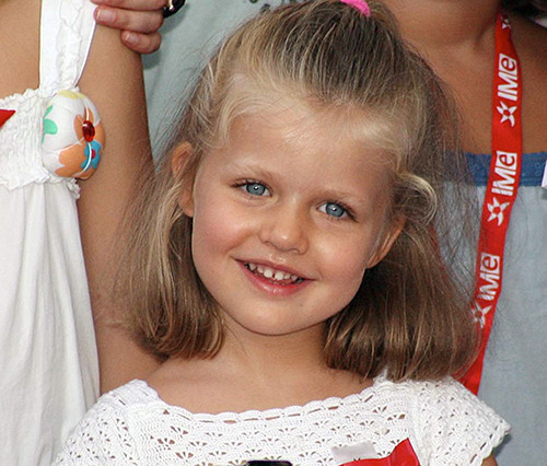 Dünyanın gözleri önünde büyüdü... Ünlü olmak daha doğmadan önce alnına yazılmıştı