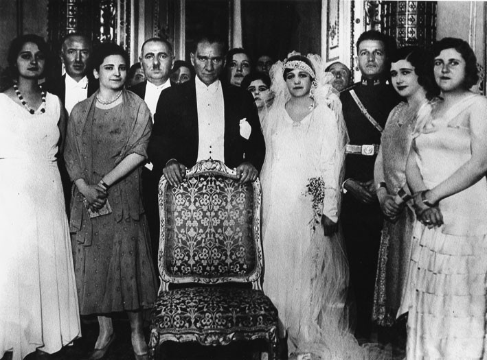 AZ RASTLANAN EN GÜZEL 50 ATATÜRK FOTOĞRAFI: 29 Ekim’e özel siyah-beyaz Atatürk fotoğrafları