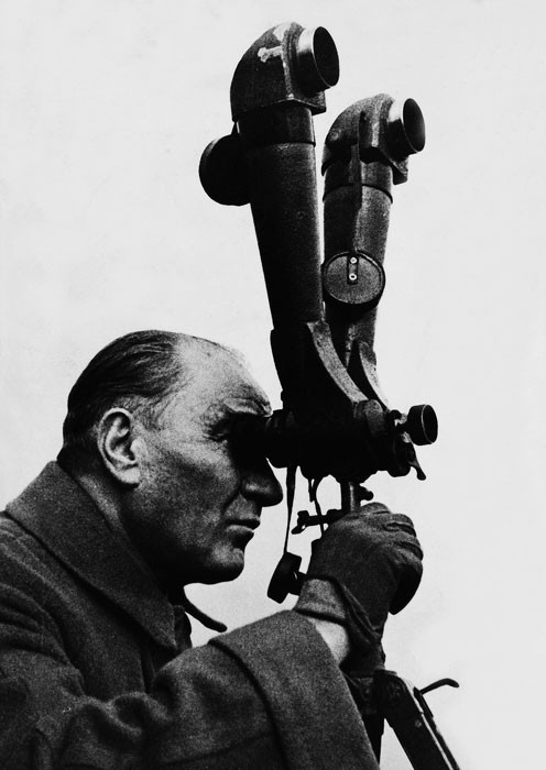 AZ RASTLANAN EN GÜZEL 50 ATATÜRK FOTOĞRAFI: 29 Ekim’e özel siyah-beyaz Atatürk fotoğrafları
