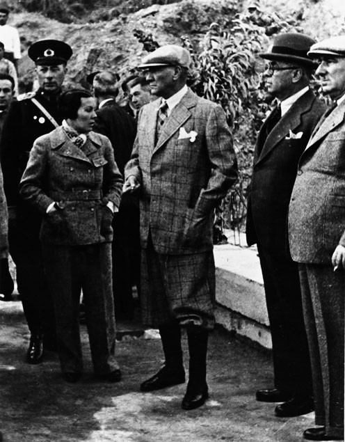 AZ RASTLANAN EN GÜZEL 50 ATATÜRK FOTOĞRAFI: 29 Ekim’e özel siyah-beyaz Atatürk fotoğrafları