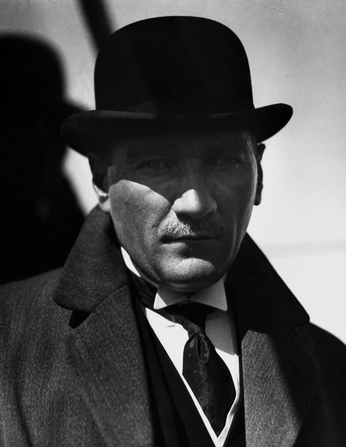 AZ RASTLANAN EN GÜZEL 50 ATATÜRK FOTOĞRAFI: 29 Ekim’e özel siyah-beyaz Atatürk fotoğrafları