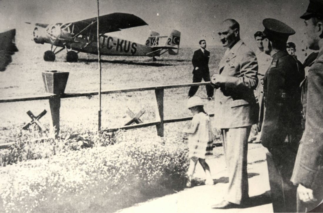 AZ RASTLANAN EN GÜZEL 50 ATATÜRK FOTOĞRAFI: 29 Ekim’e özel siyah-beyaz Atatürk fotoğrafları