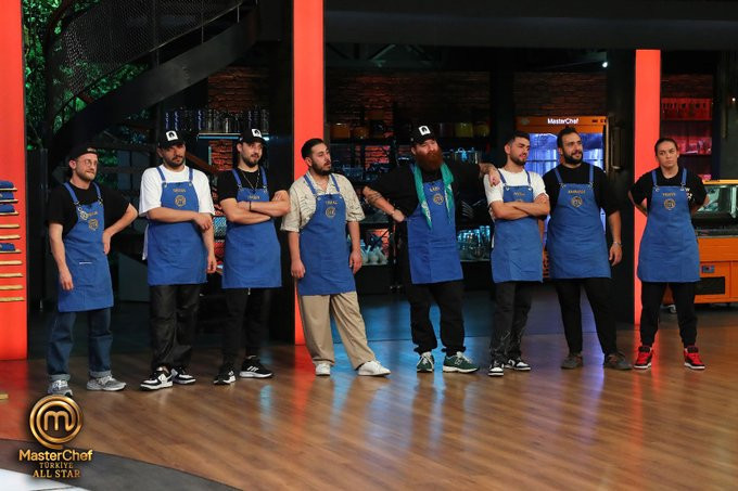 MASTERCHEF KİM KAZANDI, dün akşam mavi takım kaptanı kim oldu Düelloda büyük çekişme 30 Ekim MasterChefte düelloyu hangi yarışmacı aldı İşte haftanın yeni kırmızı ve mavi takımları MASTERCHEF KİM KAZANDI, dün akşam mavi takım kaptanı kim oldu Düelloda büyük çekişme 30 Ekim MasterChefte düelloyu hangi yarışmacı aldı İşte haftanın yeni kırmızı ve mavi takımları