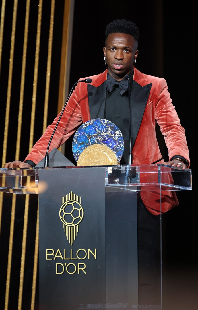 Ballon dOr töreninde yıldızlar geçidi Haaland, Drogba, Beckham, Hazard, iShowSpeed...