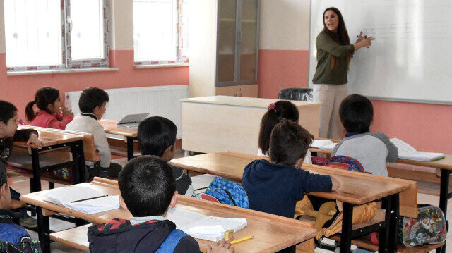 ÖĞRENCİLERİN EK OLARAK TATİL YAPACAĞI GÜNLER BELLİ OLDU