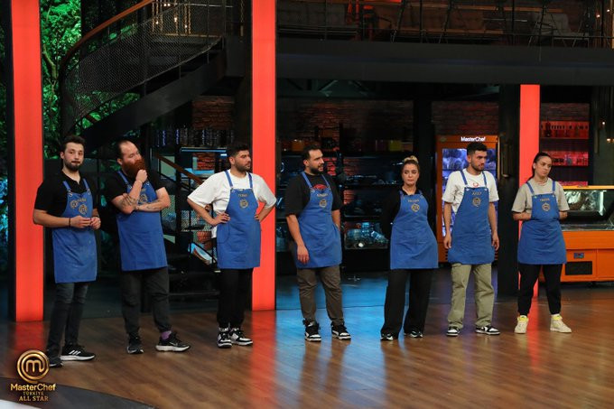 MASTERCHEFTE TAKIMLAR YENİDEN KURULDU MASTERCHEFTE TAKIMLAR YENİDEN KURULDU