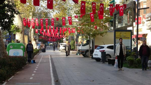 10 Kasım sabah 9u 5 geçe hayat durdu... Türm Türkiyeden ATAsına saygı duruşu