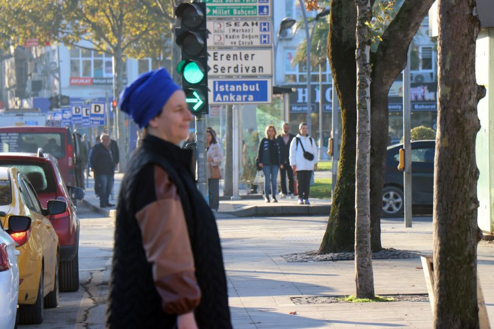 10 Kasım sabah 9u 5 geçe hayat durdu... Türm Türkiyeden ATAsına saygı duruşu