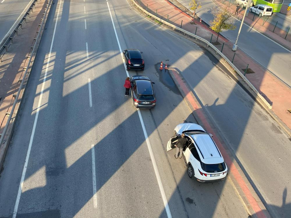 10 Kasım sabah 9u 5 geçe hayat durdu... Türm Türkiyeden ATAsına saygı duruşu