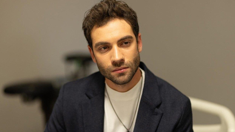 Burak Berkay Akgül kimdir, nereli, kaç yaşında İşte Altın Kelebek 2023 En İyi Erkek Oyuncu adayı Burak Berkay Akgül dizileri ve hayatı